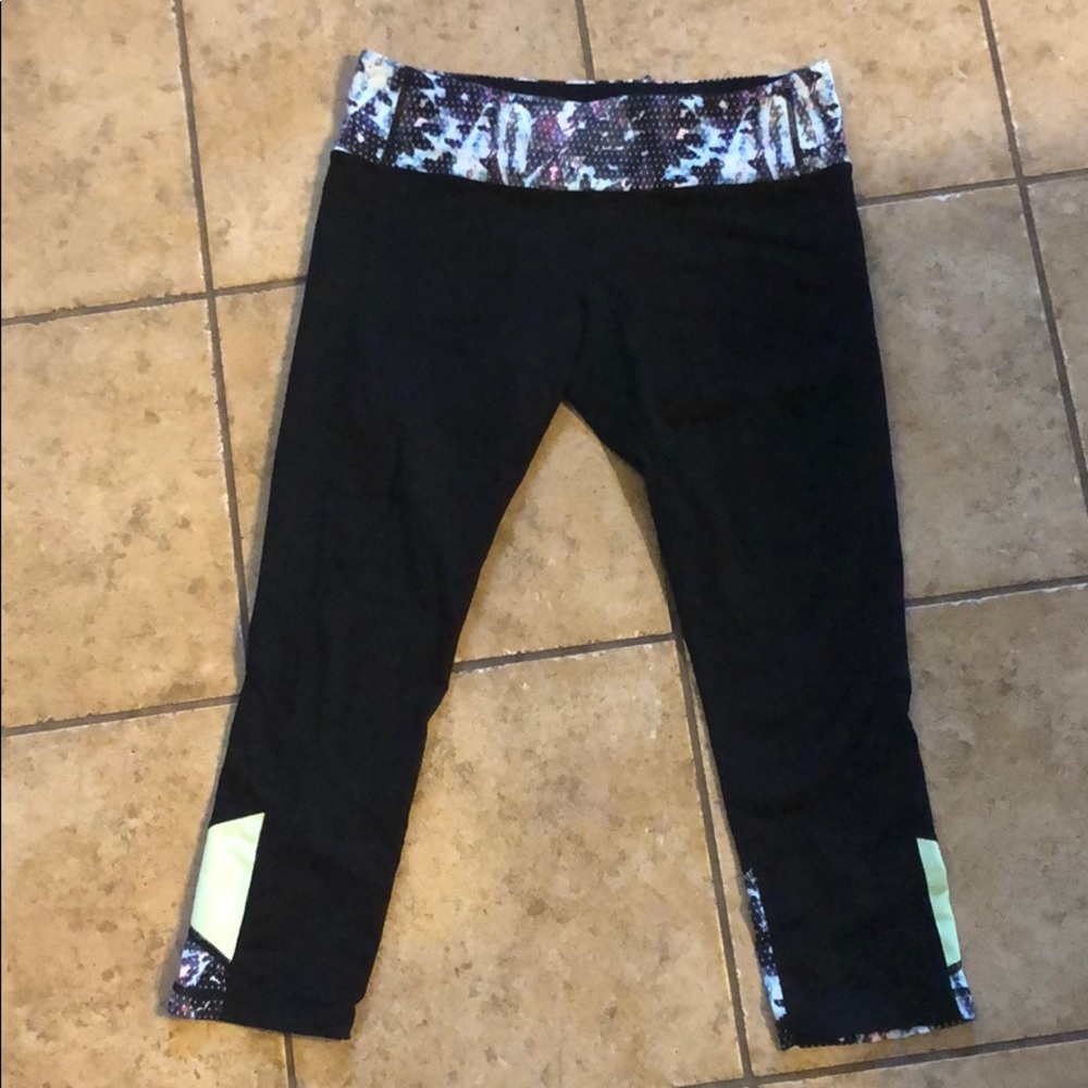 Lulu lemon capris